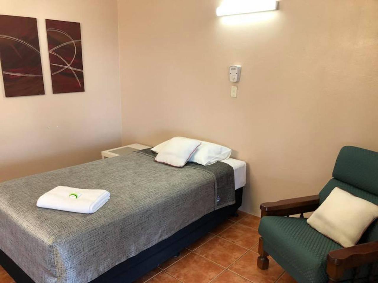 Childers Budget Accommodation Екстериор снимка